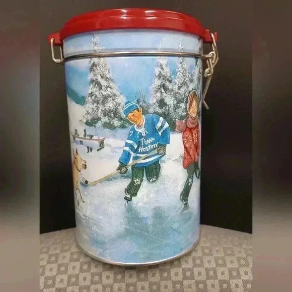 Tim Hortons Coffee Tin Limited Ed #003 Skating Pond & 40 Years of Friendship Mug - Picture 6 of 13